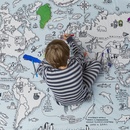 Kadotip Dekbedovertrek met wereldkaart om in te kleuren | Eat Sleep Doodle